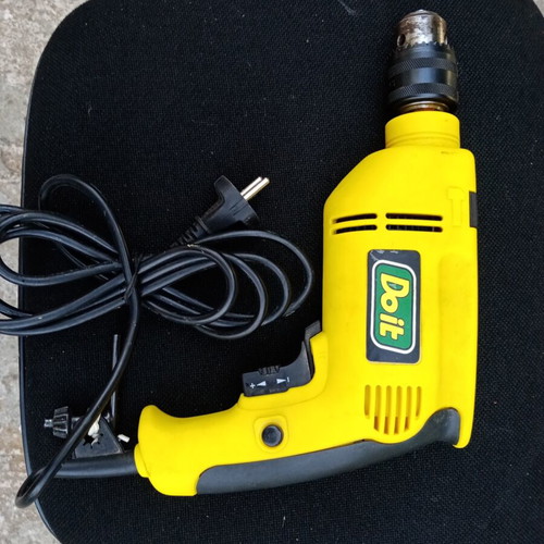 Electric drill screwdriver Doit 700W with 10mm chuck, hammer function