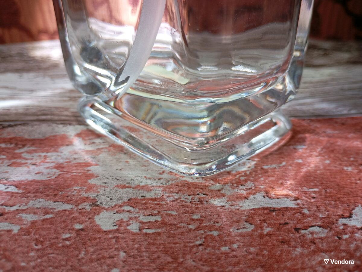 Κρυστάλλινο βάζο με μοτίβο άνθη, χειροποίητο, καινούργιο