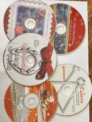 Christmas music CD set used, 5 CDs, traditional