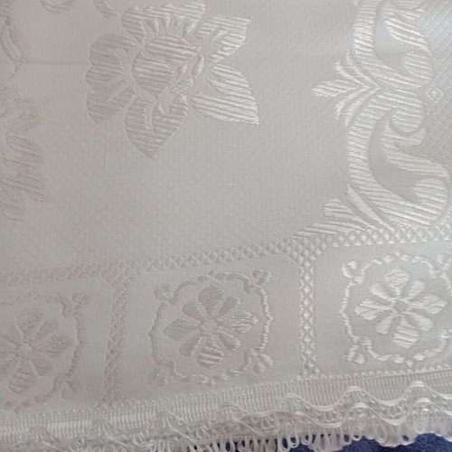 White fleece blanket intact with lace unused 2.10x2.15 m