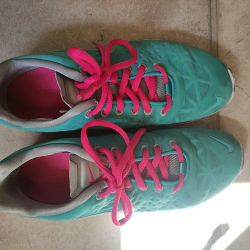 Nike women's athletic shoes like new, multicolor, size 38