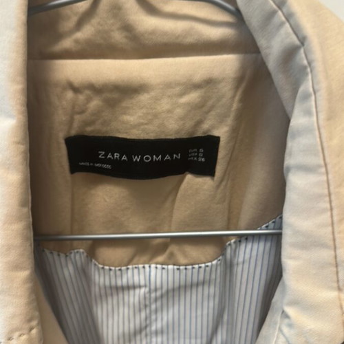 Zara trench coat small, like new, beige