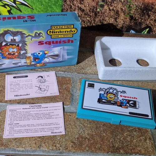 Nintendo Game & Watch Squish 1986 like new