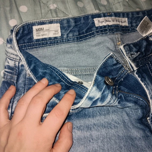 Pepe Jeans Mom Fit Blue Jeans like new, waist 26