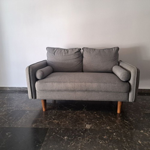 Two-seater sofa gray like new, 138x80x82 cm