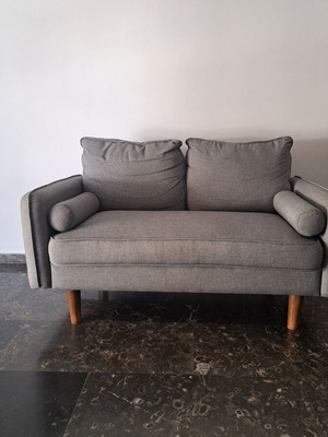 Two-seater sofa gray like new, 138x80x82 cm