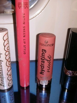 Pack of 4 branded lipsticks used Dermacol, Mua, Essence, Avon