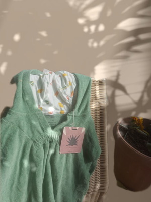 Little Yucca baby bathrobe organic cotton 12-18M green set with hood and shorts