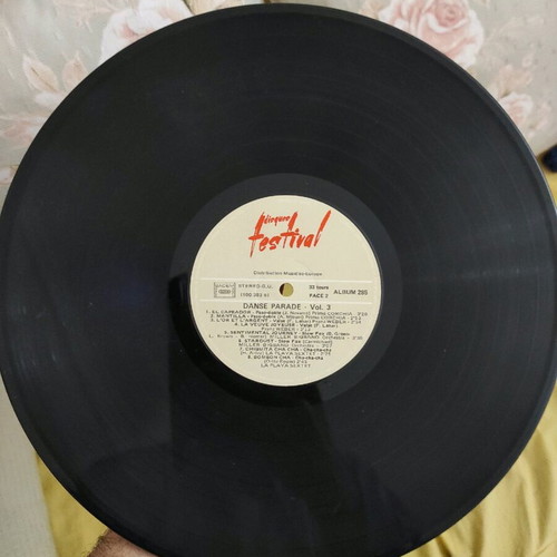 Dance Parade vol 3 vinyl like new, double record pop