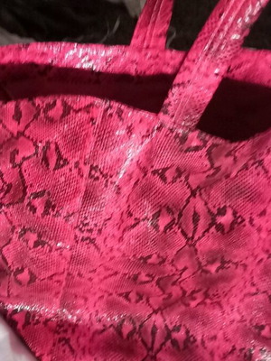 MIA BAG women's modern shoulder bag fuchsia with snake pattern new