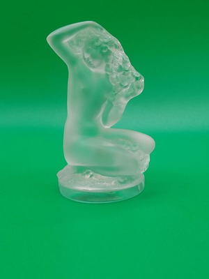 Lalique figurine Aphrodite 8 cm, like new, clear crystal