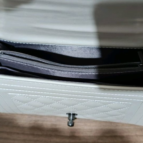 Handbag like new, barely used