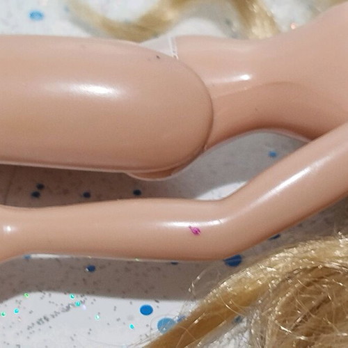 Bratz lot of 4 used damaged dolls for restoration projects