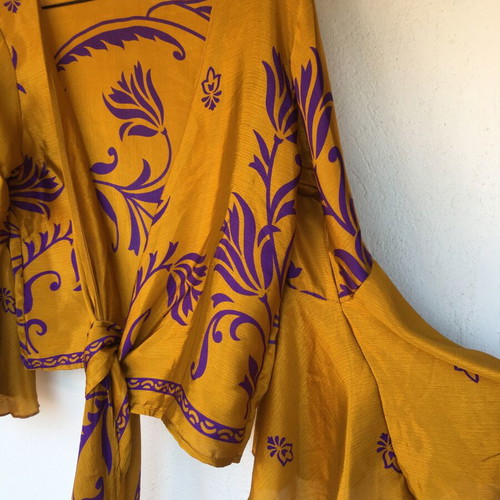 Venus Bell Sleeve Wrap Top like new, S/M, purple and orange
