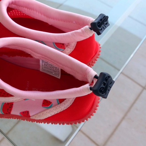 Children's water shoes new, size 29, pink