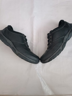 Clarks men's low boots new, size 44 black