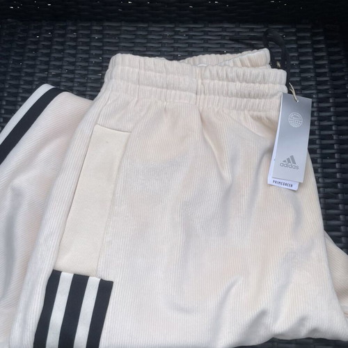 Adidas Mens Future Icons Premium O-Shaped Velour Pants new, size 2XL, beige