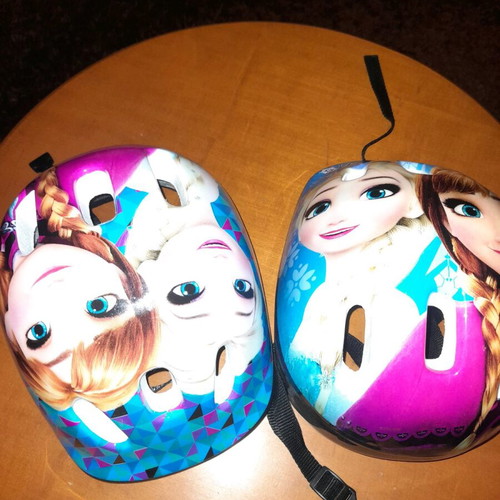 Frozen bicycle and scooter helmets like new, set of 2