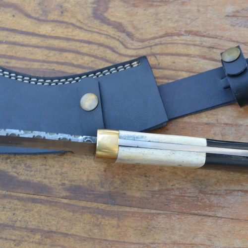 Custom Made Vintage Damascus Collectable Hunting Knife from The Eagle Collect 5747