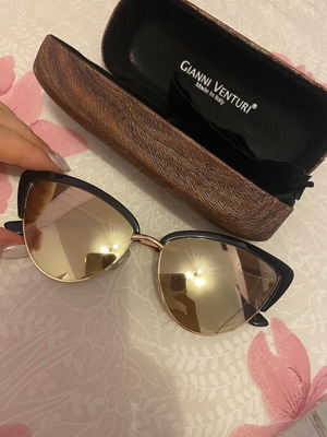 Gianni Venturi sunglasses like new with rose gold mirrored lenses