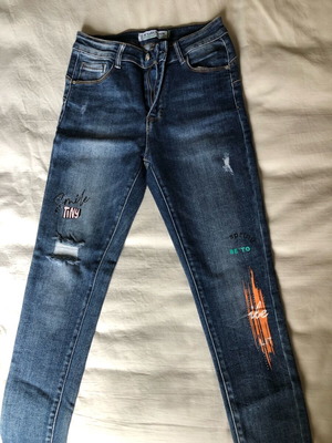 Women's jeans new, sizes S/M, blue