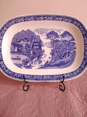 Old England Cambridge antique large platter 37cm x 26cm like new