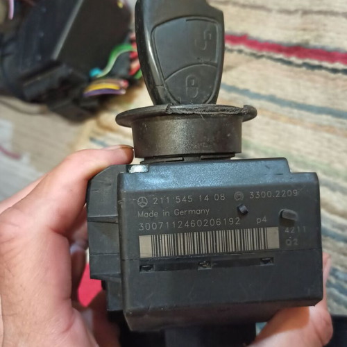 Key Ignition Switch for Mercedes E Class W211 used