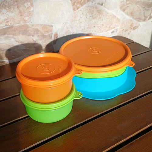 Tupperware kids set new with plate and 2 bowls 200ml