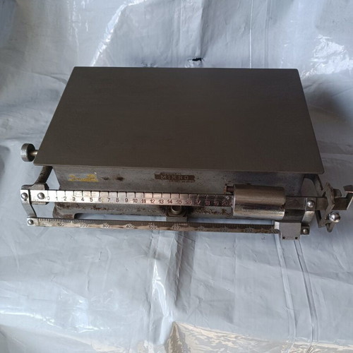 Mikro scale with 2 drams used, made in Germany