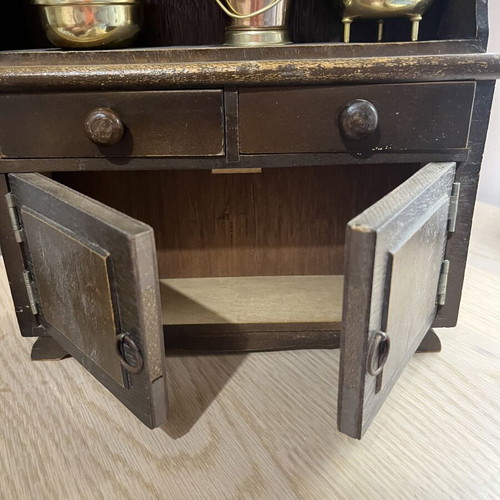 Vintage wooden miniature buffet with copper and brass utensils, used, 33cm