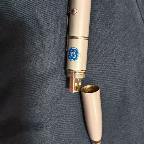 3 in 1 pen used with laser pointer and 1GB USB flash