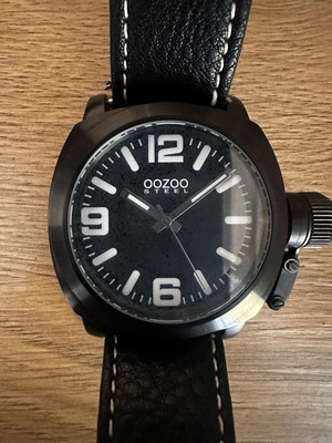Oozoo Steel 45” watch like new, black