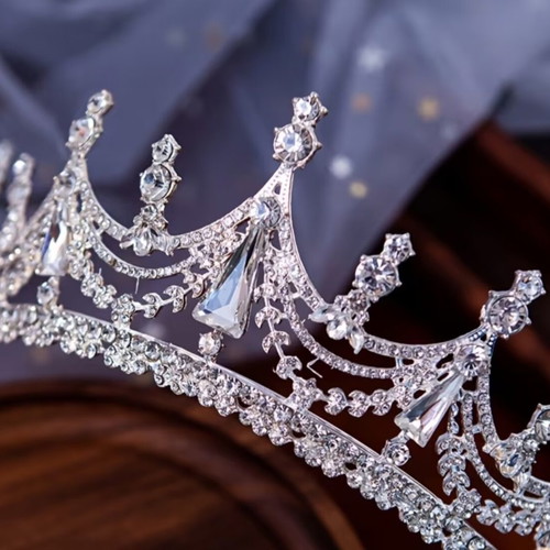 Bridal tiara with crystal rhinestones, new, model 77