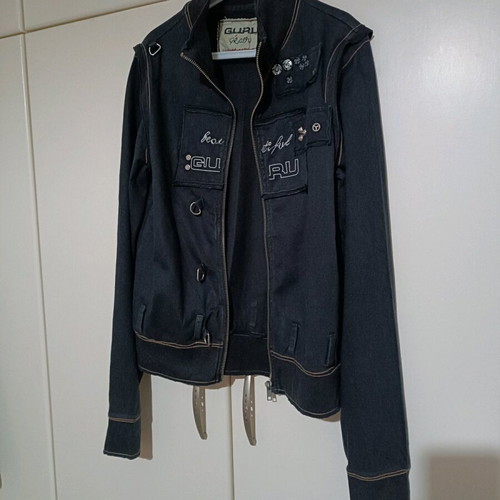 Guru black jacket like new with zipper and metal details