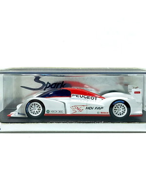 Peugeot 908 Concept Car 1:43 Spark new with case and stand