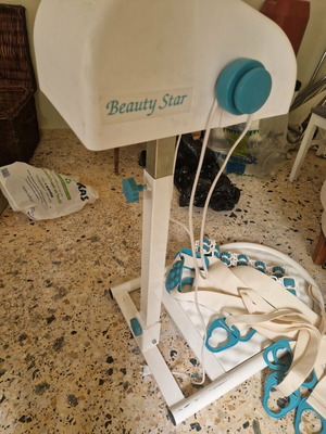 Massage and passive exercise device with rollers and straps like new
