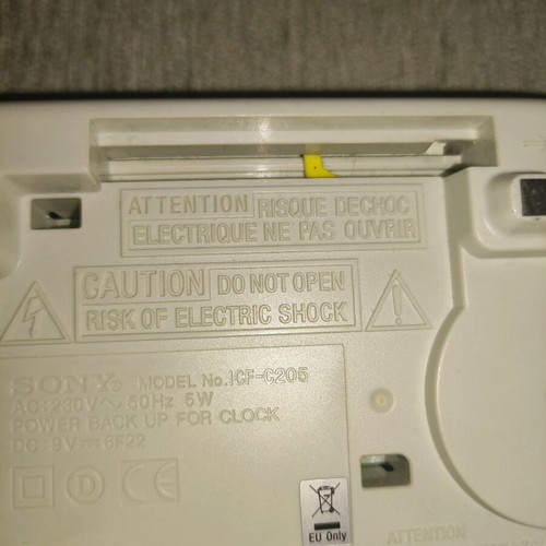 Sony clock radio like new with innovative design and alarm