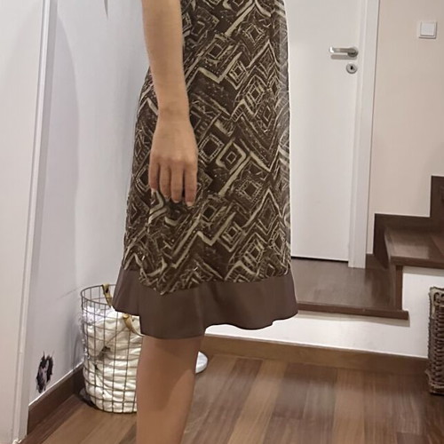 BCBG Max Azria silk dress like new, brown geometric pattern