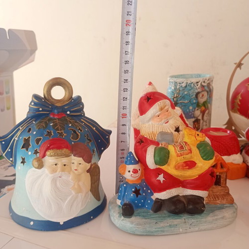 Christmas decoration set used, 11 pieces including music snow globe and ceramic candle holders