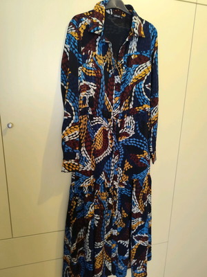 Axel dress size 36 like new