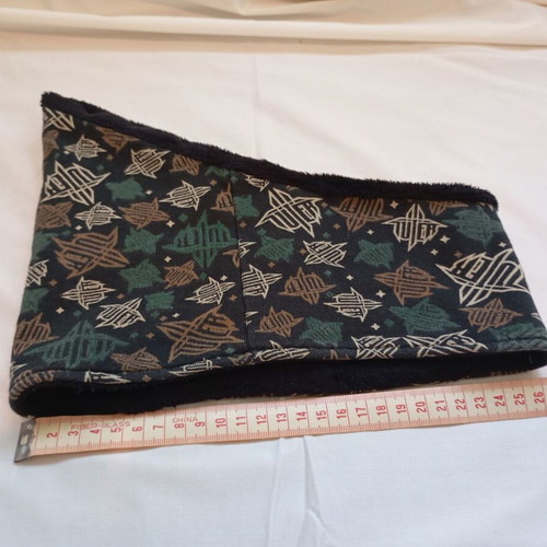 Unisex Winter Neck Warmer with Warm Fleece Lining Geometric Pattern