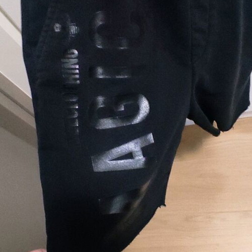Magic Bee shorts size S used, black