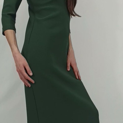 Zara green long dress with V-neckline and 3/4 sleeves new with tags