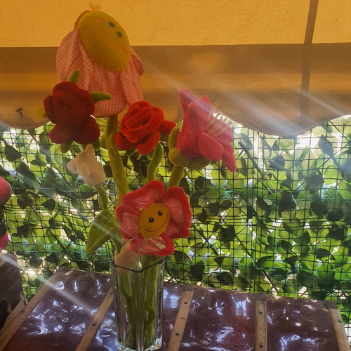 Artificial flowers like new, set of 5