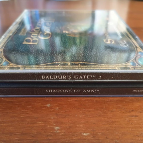 Baldur's Gate II Shadows of Amn PC game used, 4 CD set