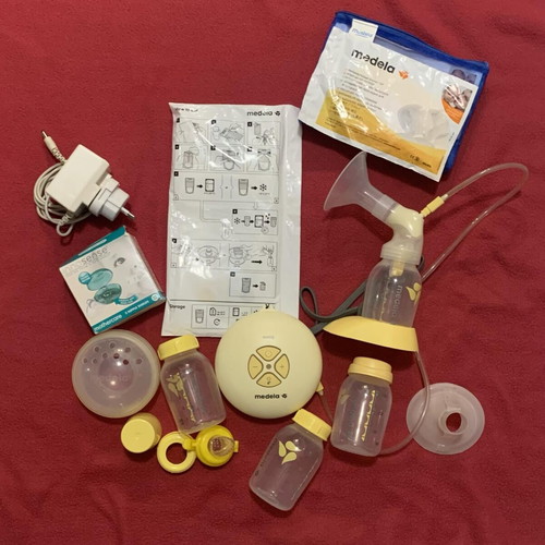 Medela 2 Phase Expression breast pump like new