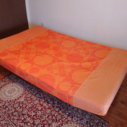 Sofa double seat that converts to bed like new