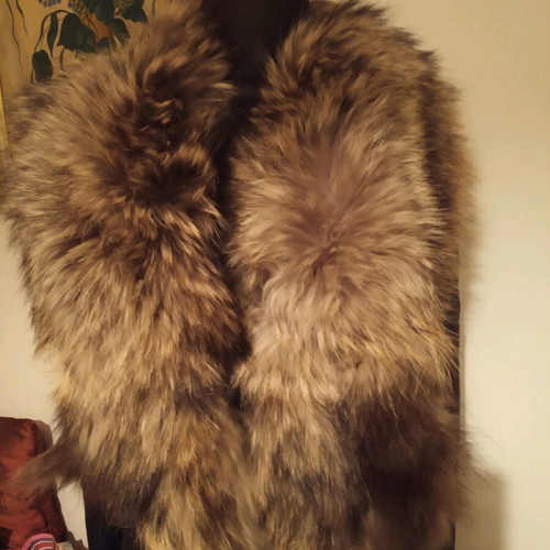 Fur collar used, etol with satin ribbon