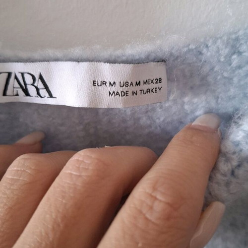 Zara knitted top light blue with embroidered flowers like new