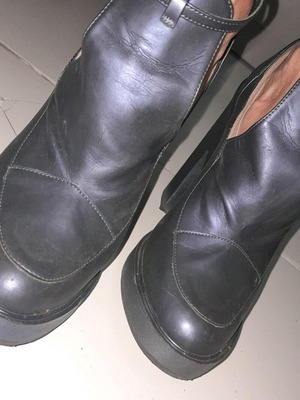 Italian designer shoes blue color like new, size 39